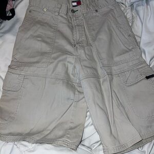 Tommy Hilfiger Men's Gray Cargo Shorts